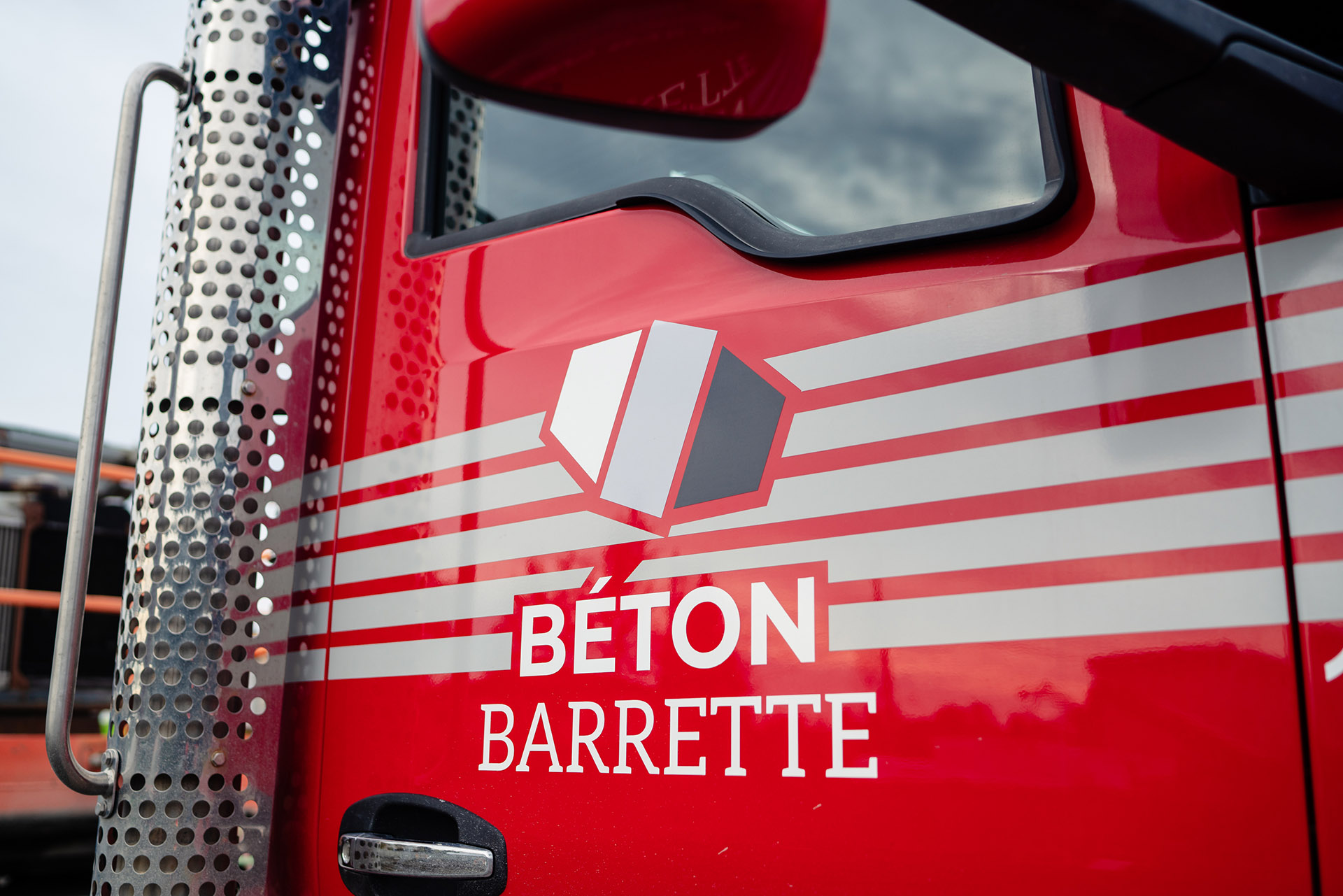 Transport location camion beton valdor